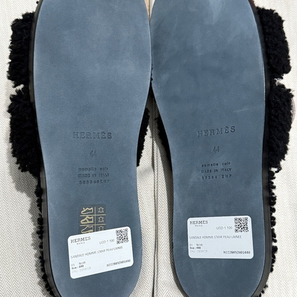 Hermès Brand New Furry Izmir Unworn Men's Sandals - Noir  - Size 44 - Picture 5 of 8